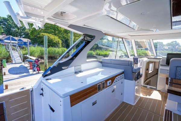 43ft Regal Yacht For Sale