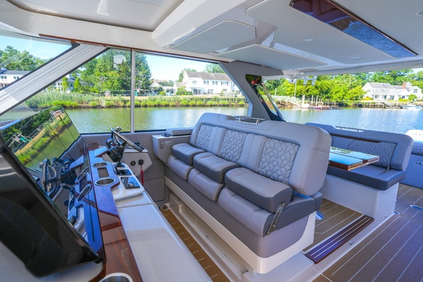 43ft Regal Yacht For Sale