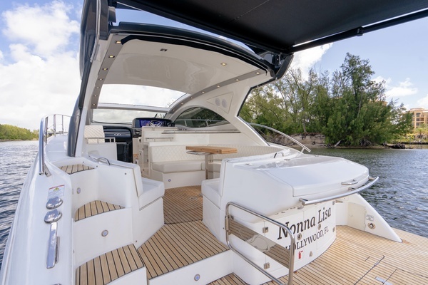 Schaefer 400 Sport Yacht For Sale