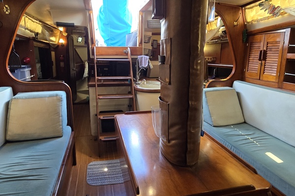 Fugari 45ft Gulfstar Yacht For Sale