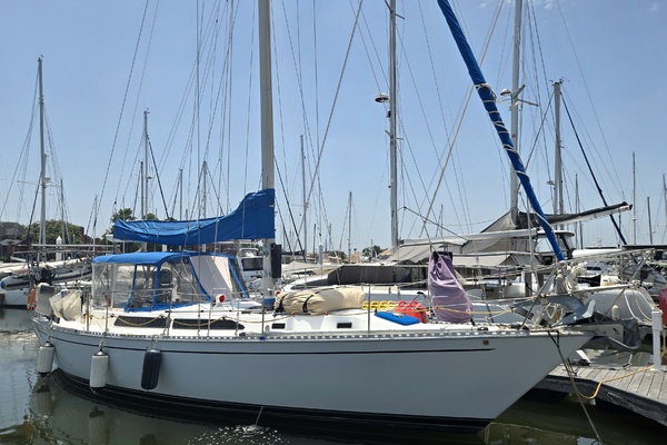 Fugari 45ft Gulfstar Yacht For Sale