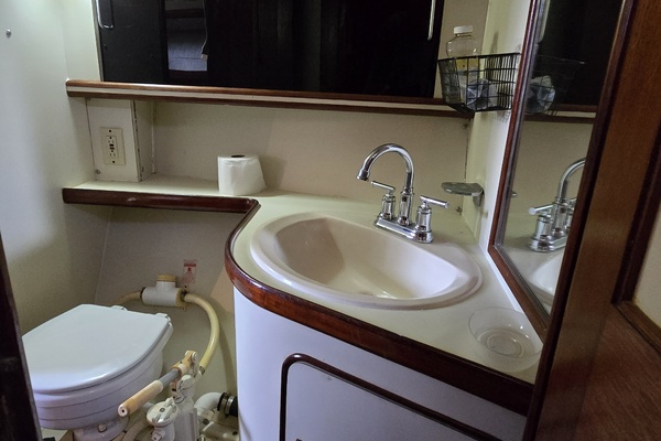 Fugari 45ft Gulfstar Yacht For Sale