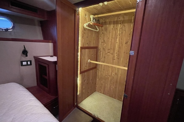 2006 American Tug 41