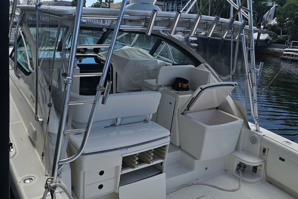 2003 Tiara Yachts 38