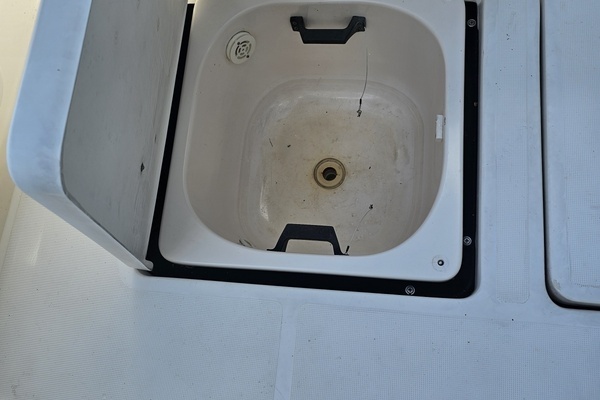 2003 Tiara Yachts 38