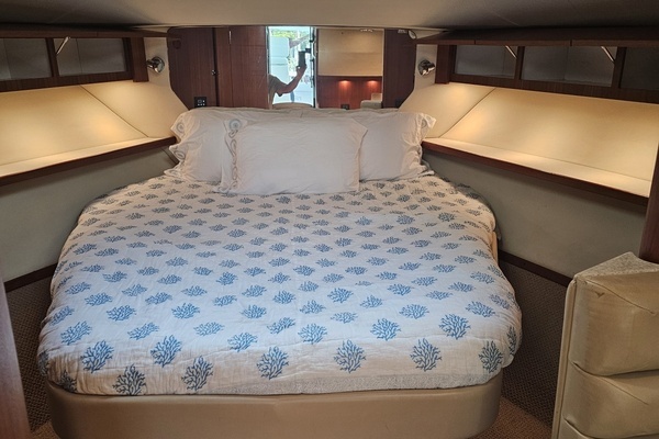 2003 Tiara Yachts 38