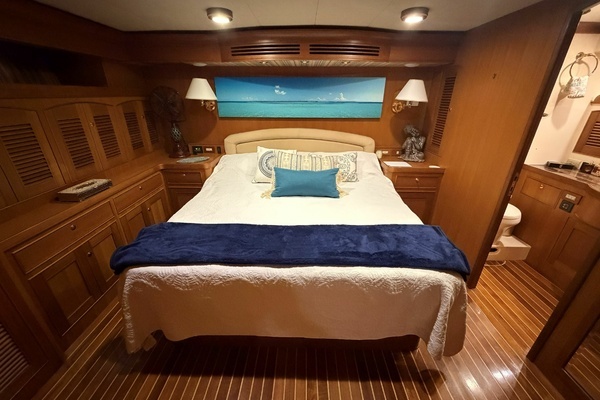 Photo of the 2007 Marlow Explorer 53C "BACCARAT"