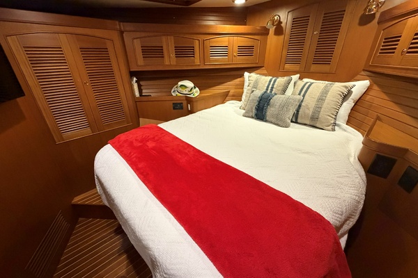 BACCARAT 53ft Marlow Yacht For Sale