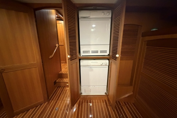 BACCARAT 53ft Marlow Yacht For Sale