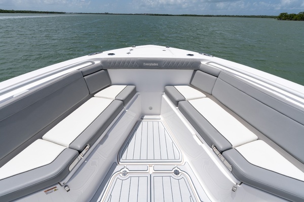 2023 Everglades 39