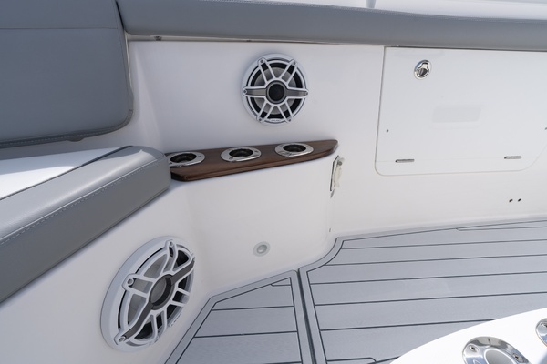 2023 Everglades 39