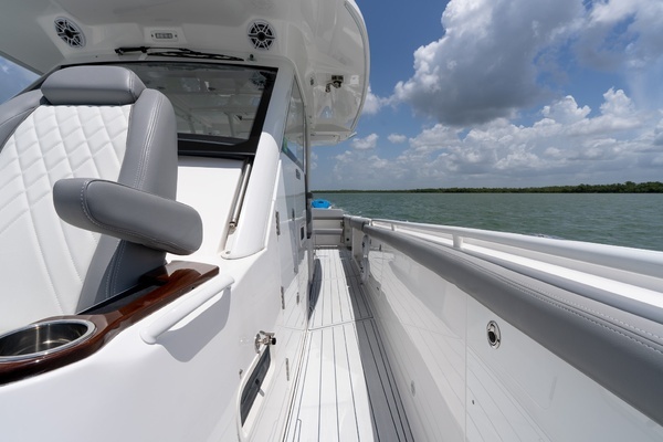 2023 Everglades 39