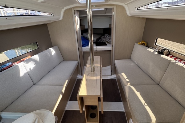 KAIFU 31ft Beneteau Yacht For Sale