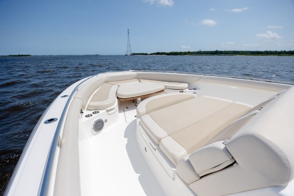 2017 Boston Whaler 42