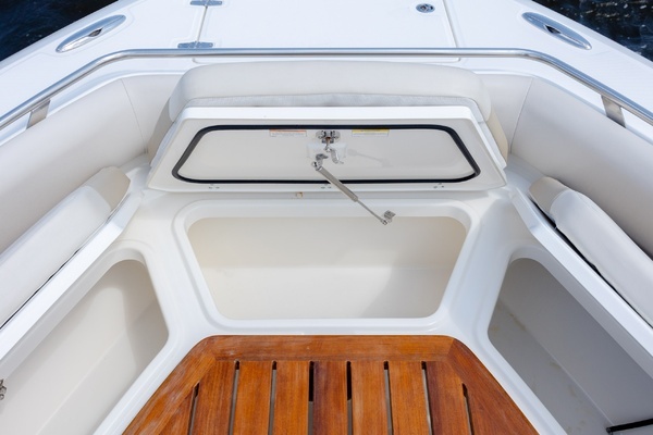 2017 Boston Whaler 42