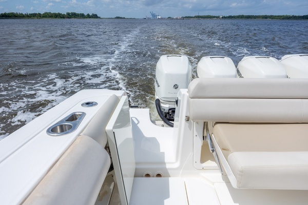 2017 Boston Whaler 42