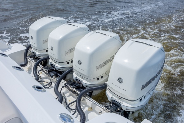 2017 Boston Whaler 42