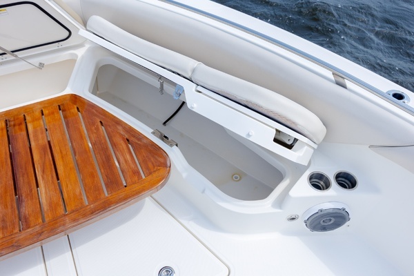 2017 Boston Whaler 42