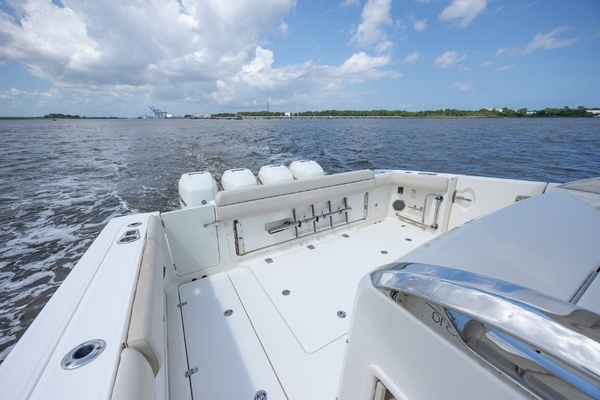 2017 Boston Whaler 42