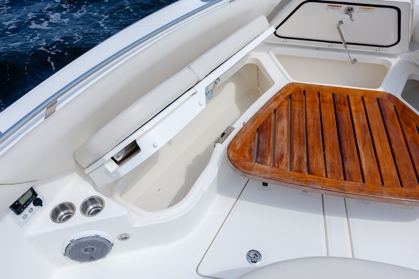 2017 Boston Whaler 42