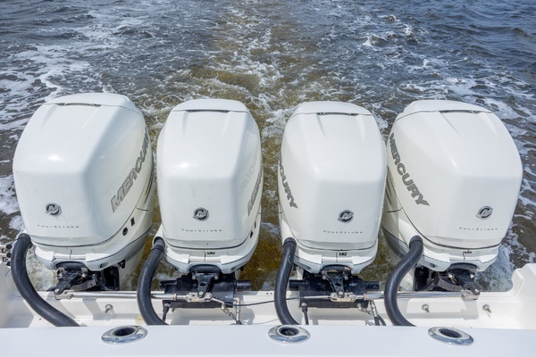 2017 Boston Whaler 42