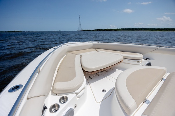 2017 Boston Whaler 42