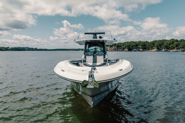 42ft HCB Yacht For Sale