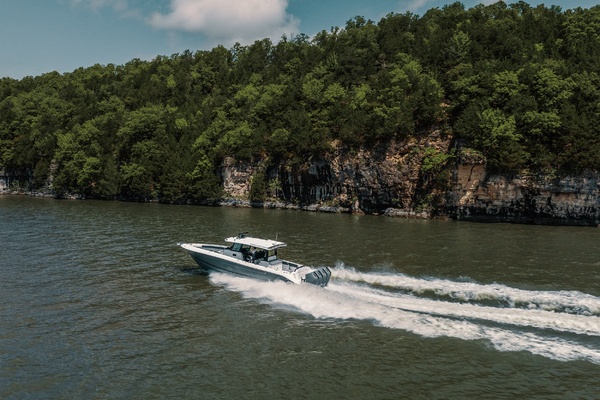 42ft HCB Yacht For Sale