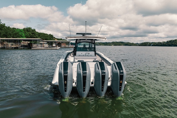 42ft HCB Yacht For Sale