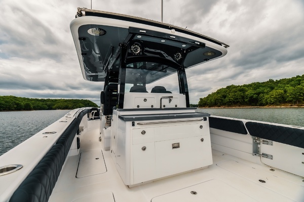 42ft HCB Yacht For Sale