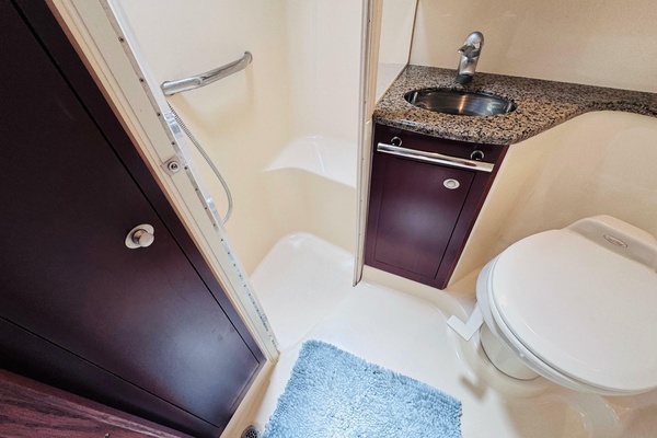 2006 Sea Ray 44