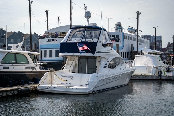 2006 Sea Ray 44