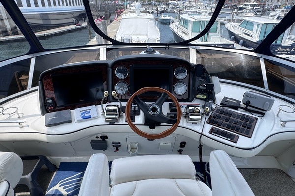 2006 Sea Ray 44