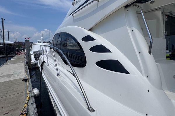 2006 Sea Ray 44