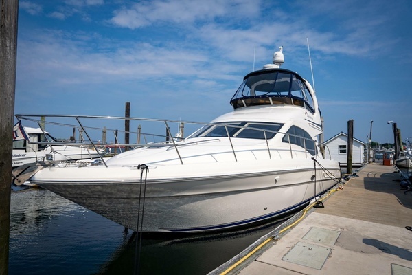 2006 Sea Ray 44