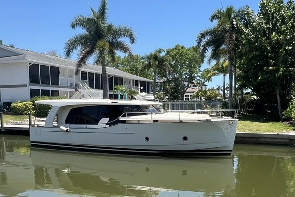 2019 Greenline 40
