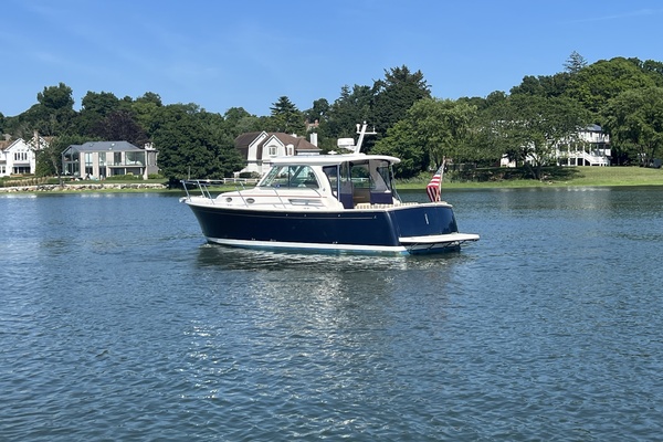 30ft Back Cove Yacht For Sale