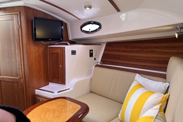 2013 Back Cove 30