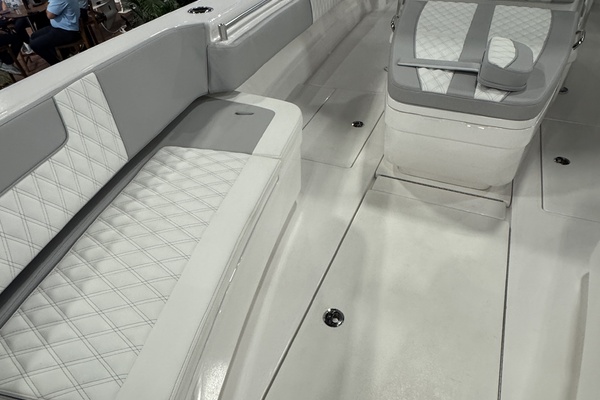 35ft Contender Yacht For Sale