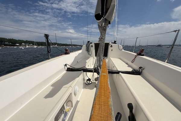 POPPY II 33ft J Boats Yacht For Sale