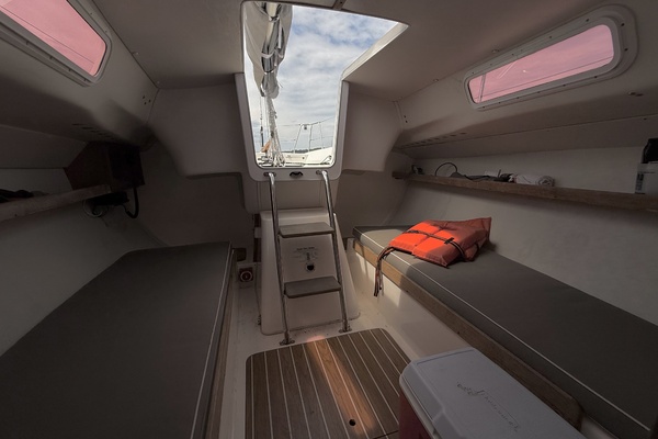 POPPY II 33ft J Boats Yacht For Sale