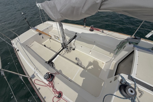 POPPY II 33ft J Boats Yacht For Sale