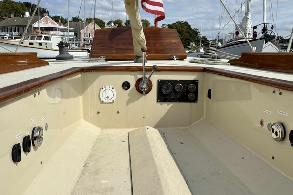 Aerial 45ft Nielsen Yacht For Sale