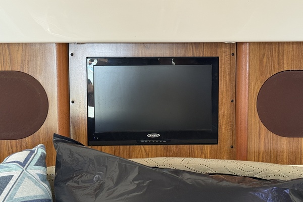 Debra Ann 34ft Pursuit Yacht For Sale