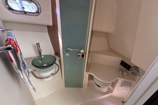 Debra Ann 34ft Pursuit Yacht For Sale
