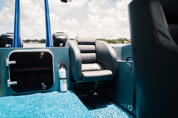 27ft Interceptor Yacht For Sale