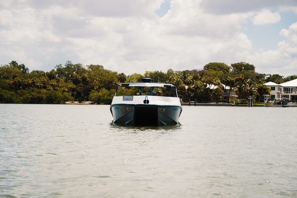 27ft Interceptor Yacht For Sale