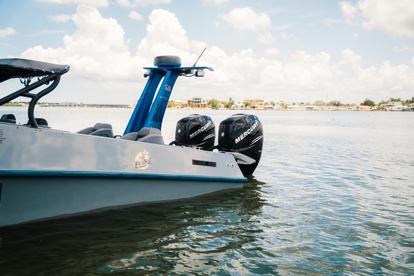 27ft Interceptor Yacht For Sale