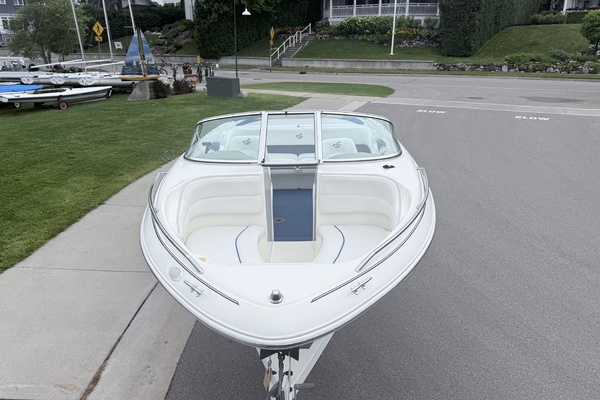 18ft Sea Ray Yacht For Sale
