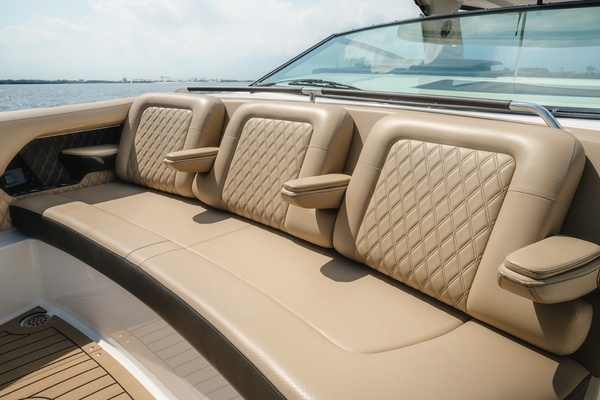 2021 Sea Ray 40